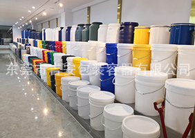 操深圳性感骚B在线视频吉安容器一楼涂料桶、机油桶展区
